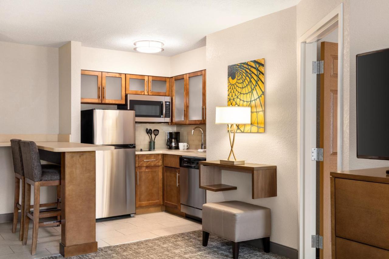 Staybridge Suites Fort Wayne By Ihg Ellisville Exterior photo